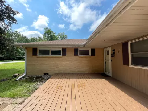 1809 Mcdonald Dr, Champaign, IL 61821 photo 5