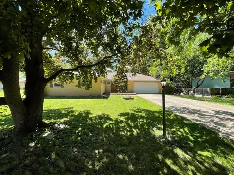 1809 Mcdonald Dr, Champaign, IL 61821 photo 3