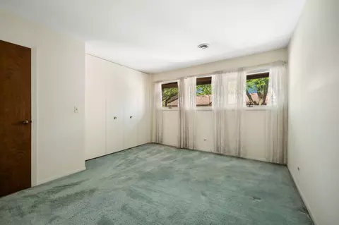 1809 Wildberry Dr #E, Glenview, IL 60025 photo 11