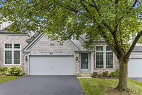 412 Orleans Ave, Naperville, IL 60565