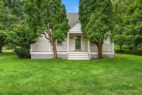 3716 Klasen Rd, Cary, IL 60013