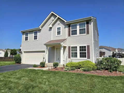906 Timber Springs Dr, Joliet, IL 60432