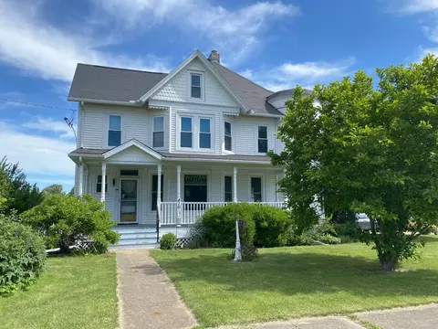 Exterior - 410 W 2nd St, Lostant, IL 61334 photo 3 of 8