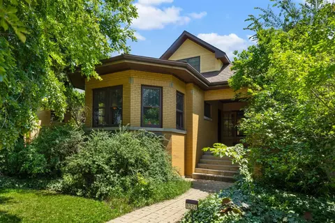 1224 N Ridgeland Ave, Oak Park, IL 60302