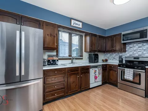 820 28th St, Peru, IL 61354 photo 17