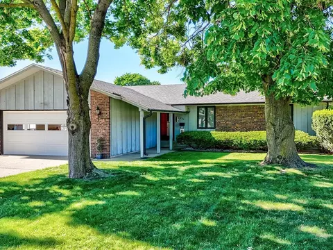 820 28th St, Peru, IL 61354 photo 3