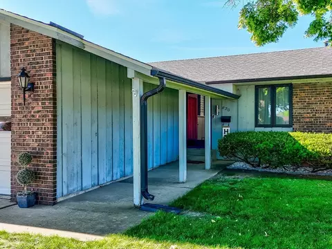 820 28th St, Peru, IL 61354 photo 4