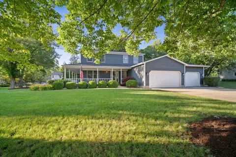 15 Fox Creek Rd, Towanda, IL 61776