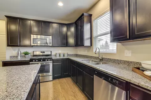 23434 W Lansdowne Rd, Plainfield, IL 60585 photo 2