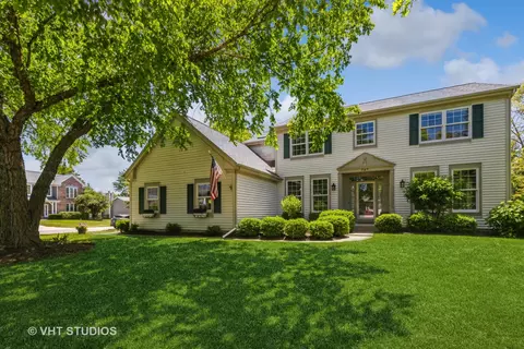 797 Wexford Ct, Grayslake, IL 60030