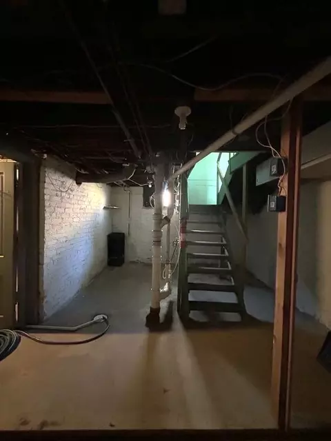 Entry Way - 703 E Front St, Bloomington, IL 61701 photo 1 of 1