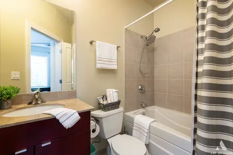 35 Northfield Ter, Wheeling, IL 60090 photo 15