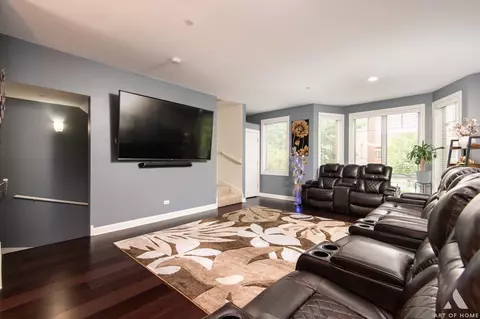 35 Northfield Ter, Wheeling, IL 60090 photo 3