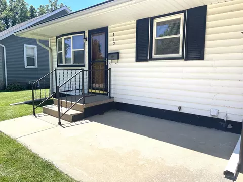 Exterior - 712 Henry St, Peru, IL 61354 photo 2 of 3