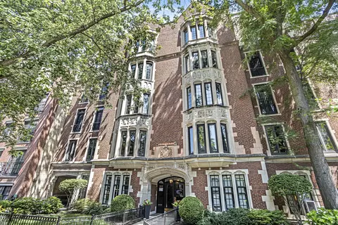 500 W Barry Ave #5E, Chicago, IL 60657