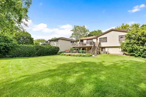 130 Mockingbird Ln, Wheeling, IL 60090 photo 18