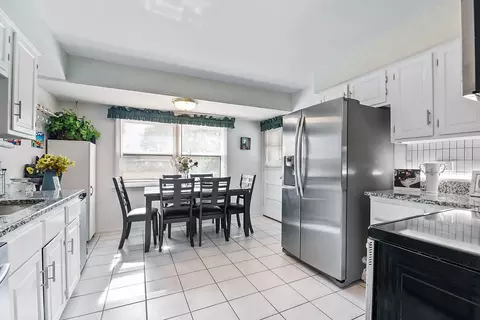130 Mockingbird Ln, Wheeling, IL 60090 photo 6