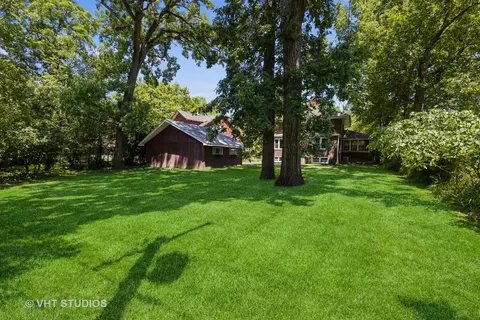 Exterior - 167 Maplewood Rd, Riverside, IL 60546 photo 4 of 4