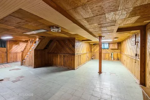 Other - 167 Maplewood Rd, Riverside, IL 60546 photo 4 of 9