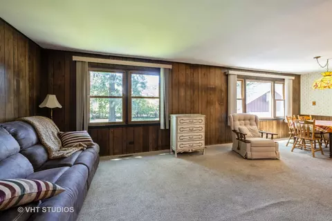 Living - 167 Maplewood Rd, Riverside, IL 60546 photo 3 of 3