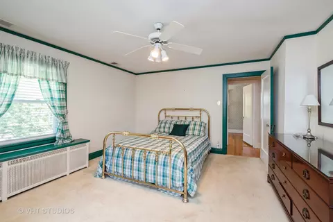 Bedroom - 167 Maplewood Rd, Riverside, IL 60546 photo 1 of 4