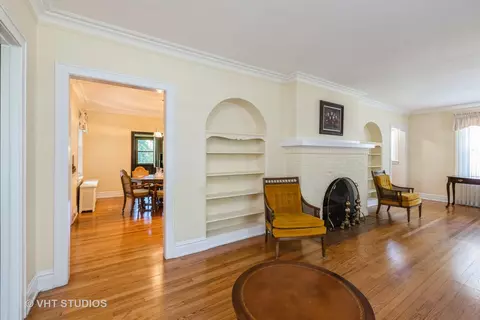 Living - 167 Maplewood Rd, Riverside, IL 60546 photo 2 of 3