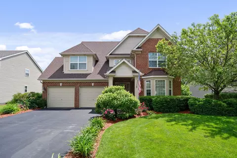1488 Hearthstone Ln, North Aurora, IL 60542