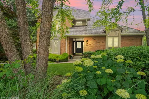 4552 Eleanor Dr, Long Grove, IL 60047