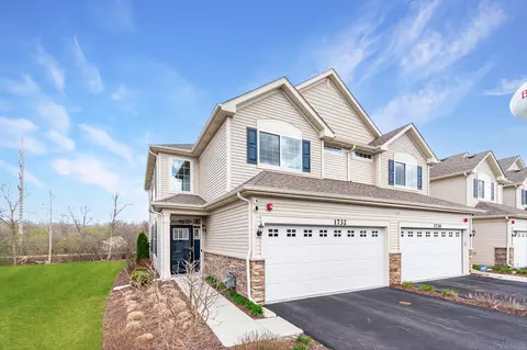 1732 Carlstedt Dr, Batavia, IL 60510
