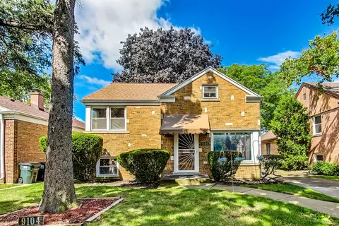 9104 Mansfield Ave, Morton Grove, IL 60053