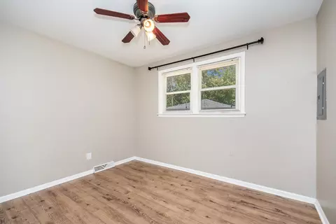 15131 1st Ave, Phoenix, IL 60426 photo 15