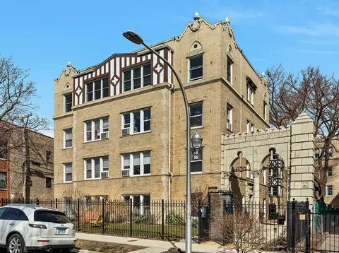 1726 W Estes Ave #1N, Chicago, IL 60626