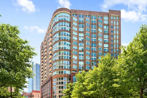 600 N Kingsbury St #1405, Chicago, IL 60654