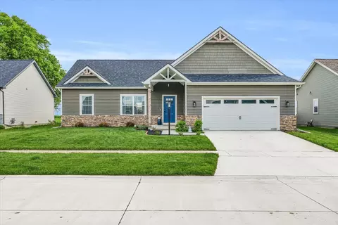 1707 Hillshire Dr, Urbana, IL 61802