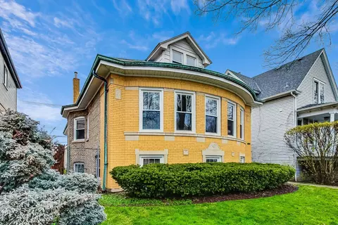 5926 W Dakin St, Chicago, IL 60634