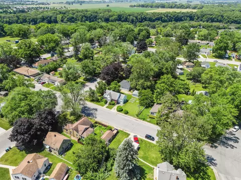 View/Area - 1302 NW Circle Dr, Kankakee, IL 60901 photo 5 of 6