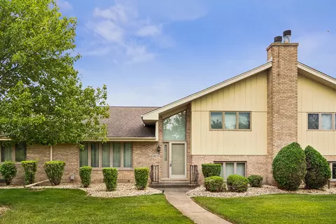 10729 Nevada Ct #44, Orland Park, IL 60467