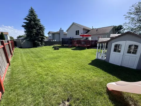Exterior - 1650 Quinn Dr, Plainfield, IL 60544 photo 9 of 12