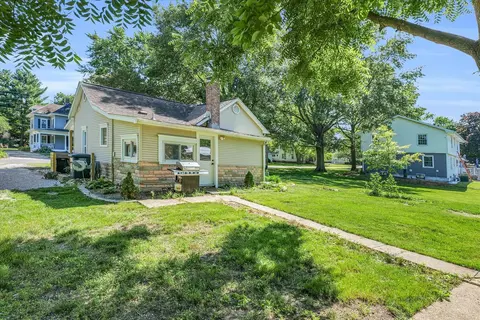 308 E Van Buren St, Philo, IL 61864 photo 18