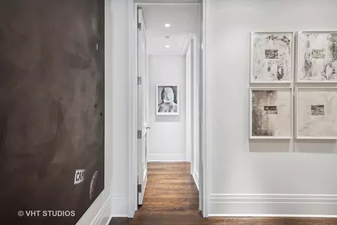Entry Way - 159 E Walton Pl #8A, Chicago, IL 60611 photo 5 of 8