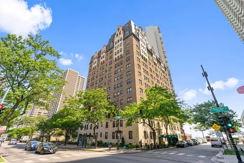 6101 N Sheridan Rd #3B-3C, Chicago, IL 60660