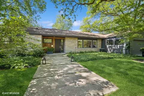 Exterior - 801 Glenview Rd, Glenview, IL 60025 photo 2 of 9