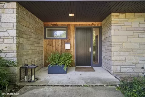 Exterior - 801 Glenview Rd, Glenview, IL 60025 photo 8 of 9