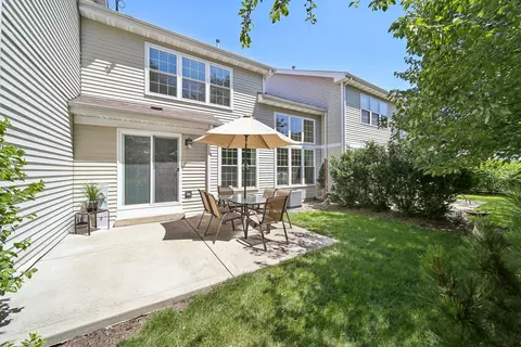 Exterior - 956 Willow St, Itasca, IL 60143 photo 3 of 4
