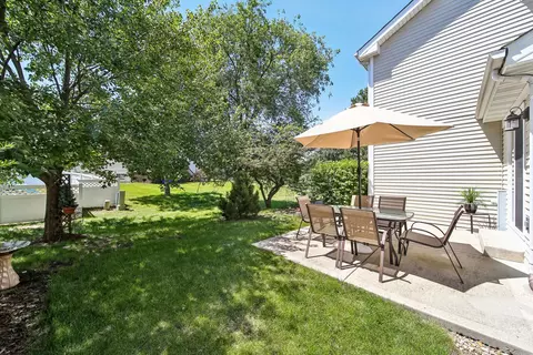 Exterior - 956 Willow St, Itasca, IL 60143 photo 4 of 4