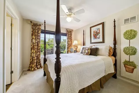 Bedroom - 956 Willow St, Itasca, IL 60143 photo 3 of 3