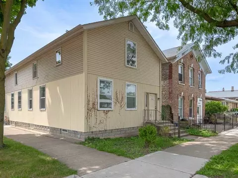 1801 W 33rd St, Chicago, IL 60608