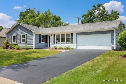 319 Cedarbrook Rd, Naperville, IL 60565
