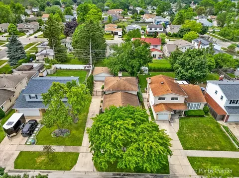 View/Area - 1434 S 2nd Ave, Des Plaines, IL 60018 photo 3 of 10