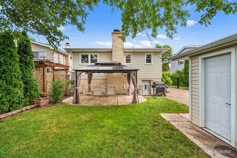 Exterior - 1434 S 2nd Ave, Des Plaines, IL 60018 photo 4 of 7